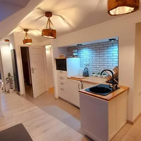 Stelmaszczyka 14 *